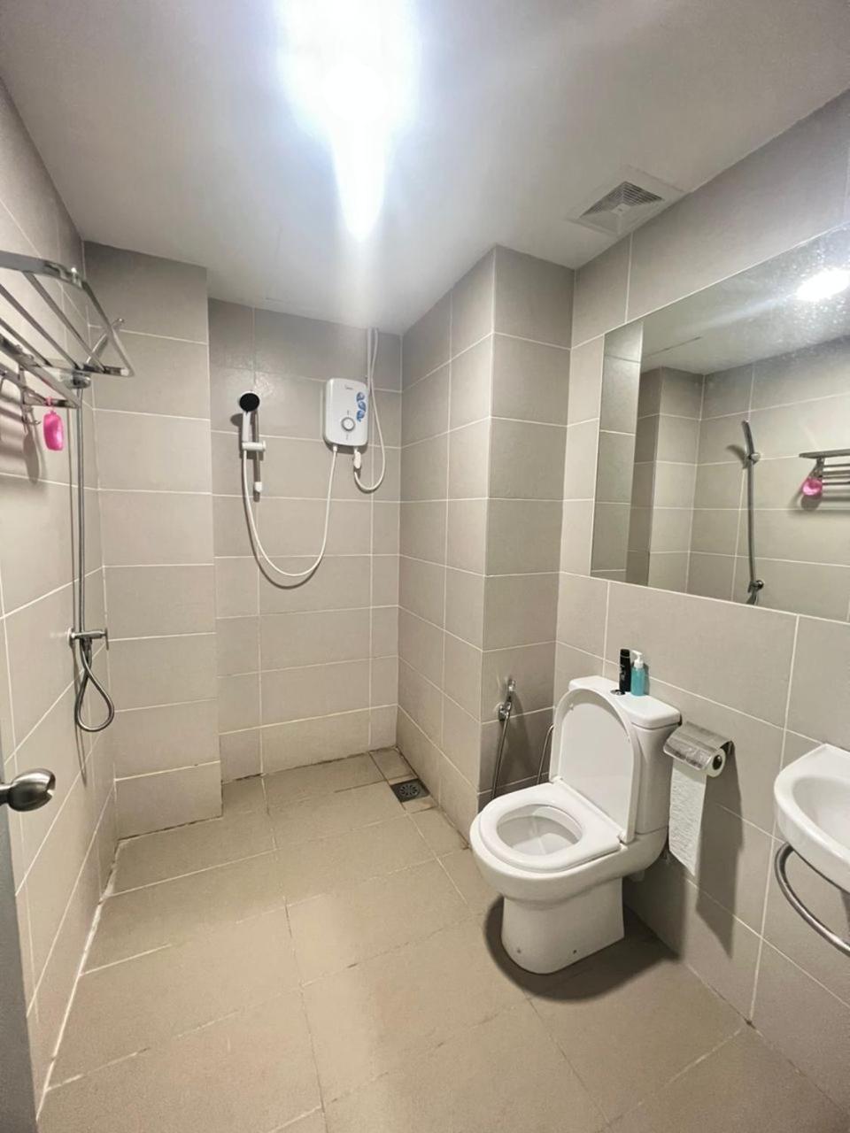 Summer Suites Apartment-The Summer Shopping Mall Kota Samarahan Zewnętrze zdjęcie